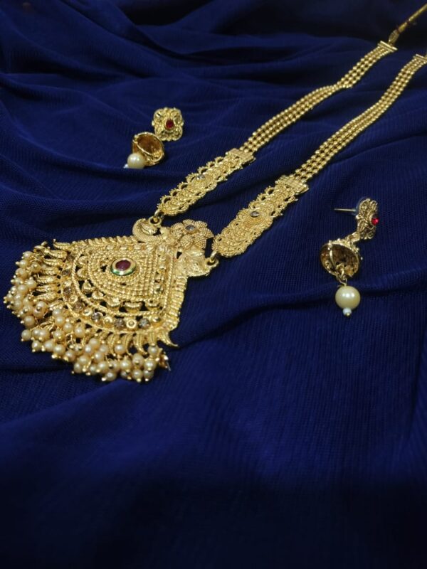 Long necklace set Golden